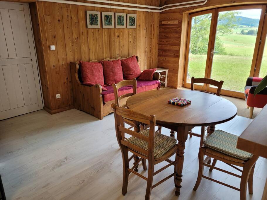 Bel Appartement Rez-De-Jardin Saint-Genest-Malifaux Экстерьер фото